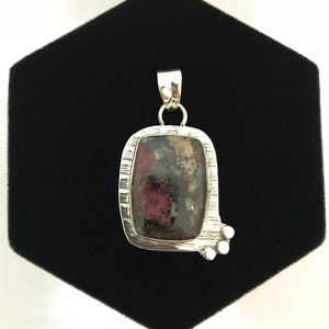 Vintage Silver Pendent with Udolite