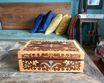 Fine marquetry wooden box - Boite en marqueterie raffinée