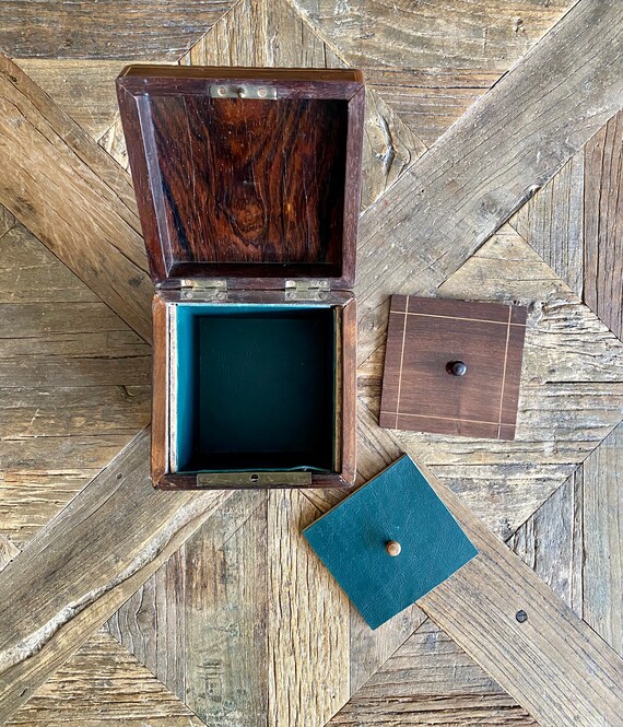 Rosewood box with refined inlaid copper designs View 6