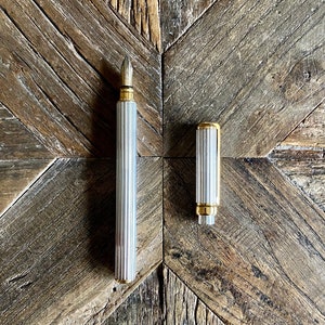 ST Dupont stylo, verticale groeven, zilver & verguld - Vintage