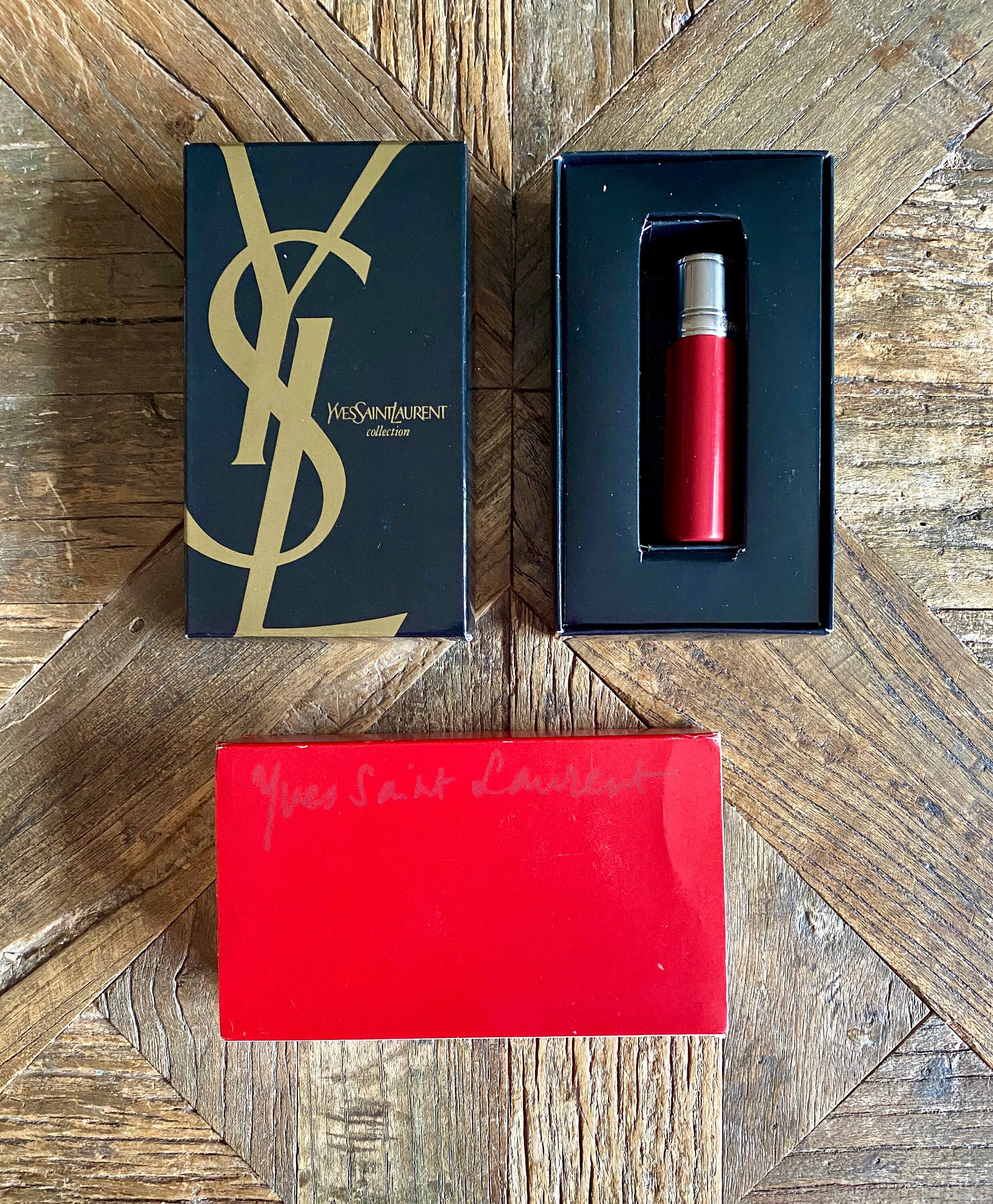 Yves-Saint-Laurent lighter in the form of a heart