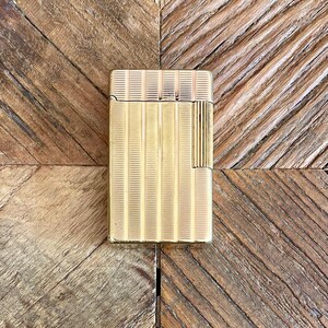 S. T. Dupont ライター、ライン1 - ラージモデル - 水平と垂直のラインデザイン、金メッキ - ヴィンテージ