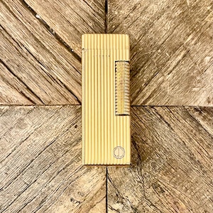Dunhill lighter - Rollagas line - Vertical line design with Dunhill seal - Gold-plated - Vintage