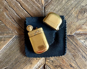 Yves-Saint-Laurent lighter with a small blue cabochon - Vintage