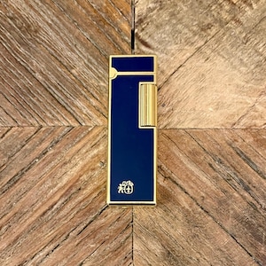Colibri lighter, blue Chinese lacquer, gold plated - Vintage