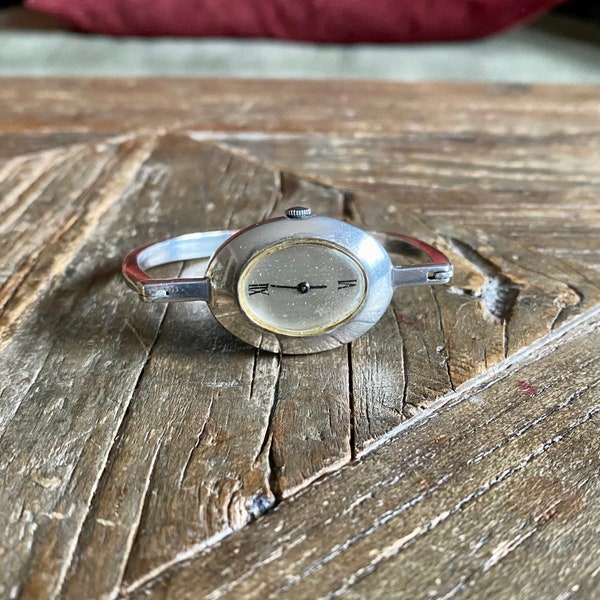 Lady's silver wirstwatch - Vintage