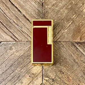 Colibri Feuerzeug - Burgunderroter Chinalack - Vintage