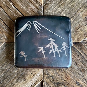 Zigarettenetui mit einer Darstellung des Fuji Mount - Vintage