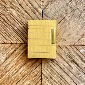 S. T. Dupont lighter - Line 1 - Small model - Horizontal line design - Brushed gold-plated - Vintage