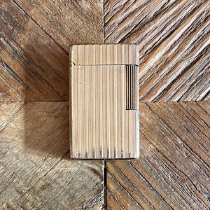 S. T. Dupont lighter - Line 1 - Large model - Vertical line design - gold-plated - Initials "JL" - Vintage