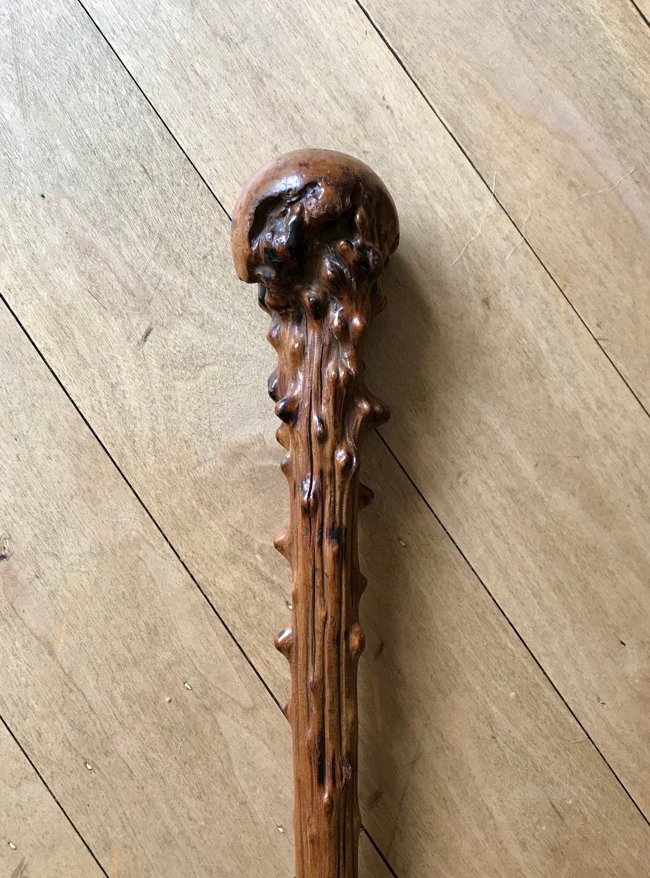 Hawthorn wood walking stick - Canne en bois d'aubépine