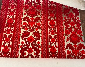 Wallpaper flocking Red Flocked Victorian velvet Wall-Tex 3D