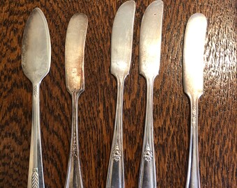 Silver Plated Butter Knives, Wm Rogers & Son AA IS, 1932 Mixed Patterns, Silverware, Spreaders