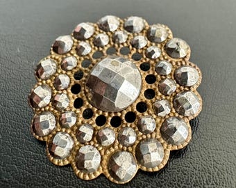 Bouton Vintage Ancien Forme Fleur Gris - Matière Mixte, Fabrication Française, Occasion