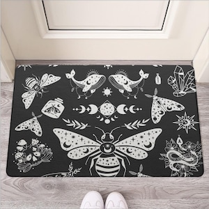 Celestial Witchy Moth Goth Fußmatte, Gothic Fußmatte, Gothic Witchy Fußmatte, Hexe Home Decor, Dark Side Rug, Gothic Teppich, Hexe Fußmatte