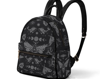 Mini mochila de cuero vegano de PU de bruja celestial negra con diseño de polilla gótica de Halloween