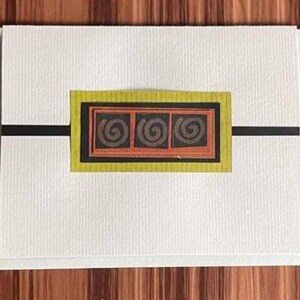 Conjunto de 6 cartões feitos à mão em branco com redemoinhos dourados em papéis em camadas