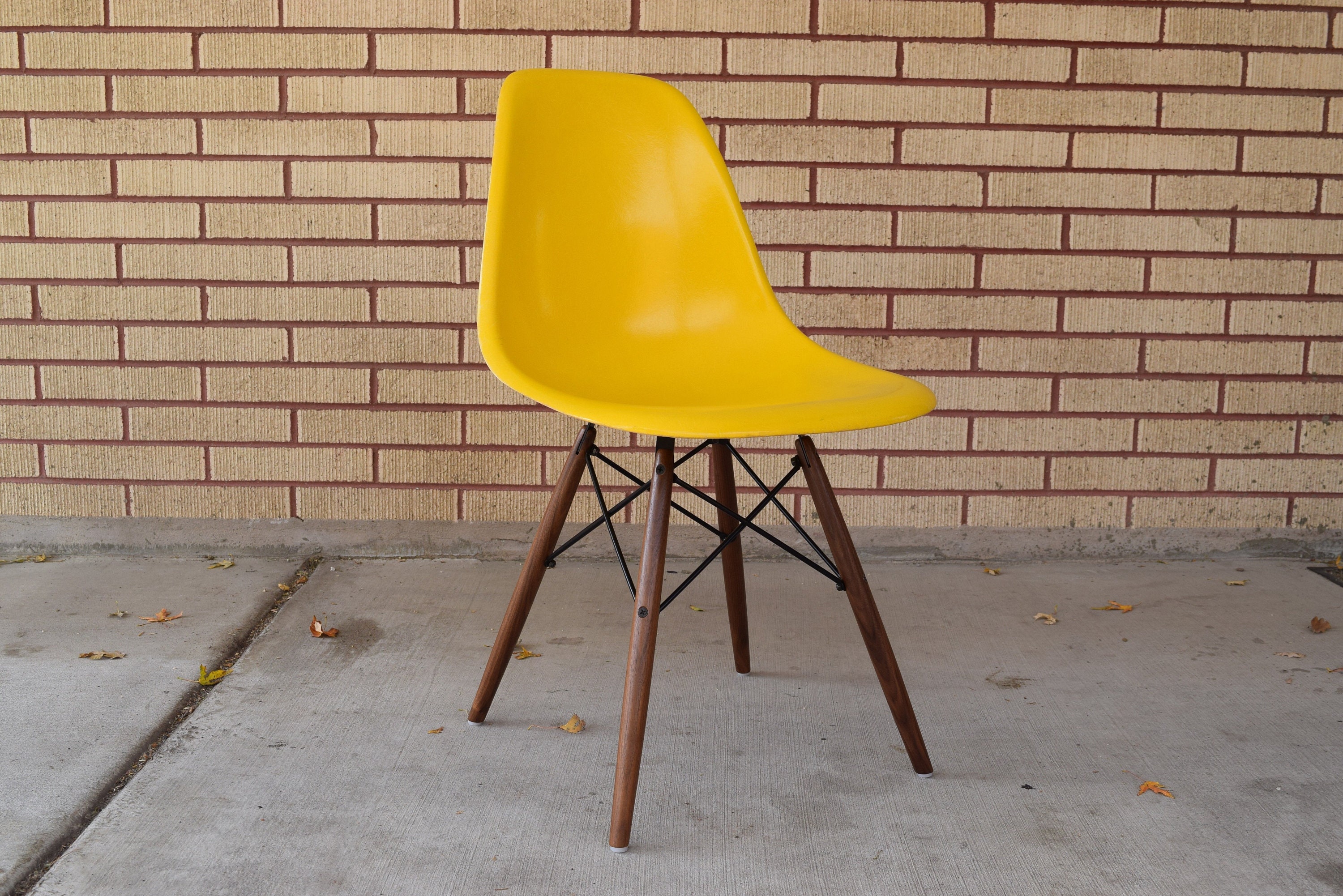 Cadmium Yellow LEFT Hand Shaped Chair 32 Tall Adult Size 70's Retro EAMES  Icarly NEW -  UK