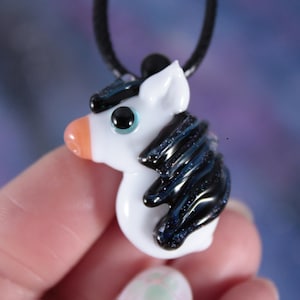 Paard, paardenhanger, ponyketting, paardensieraden, glazen pony, glazen hanger, ponysieraden, ponyhanger, uniek glas, paard lampwork