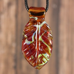 Leaf Pendant, Leaf Necklace, Heady Pendant, Glass Leaf, Glass Leaf Pendant, Glass Leaf Necklace, Nature Jewelry, Glass Leaf Charms, Leaves