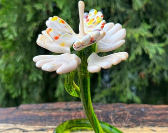 White Glass Flower Figurine with Stand – Handmade Blown Glass Floral Decor – Murano Style Mini Sculpture – Unique Gift