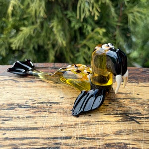 Blown Glass Walrus Figurine – Yellow Walrus Miniature Sculpture – Murano Art Animal Collectible – Cute Walrus Gift – Ocean Decor Figurine