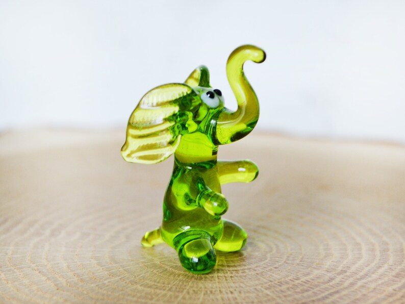 Green Glass Elephant Figurine Animals Sculpture Image 0