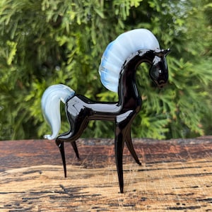 Black Glass Horse Figurine with White Tail – Murano Style Horse Sculpture – Collectible Art Glass Animal – Decorative Horse Desk Statue
