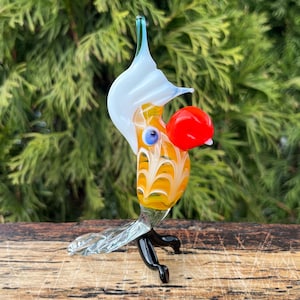 Orange Glass Parrot Figurine – Glass Bird Sculpture – Art Parrot Collectible – Tropical Bird Statue – Gift for Mom – Parrot Lover Decoration