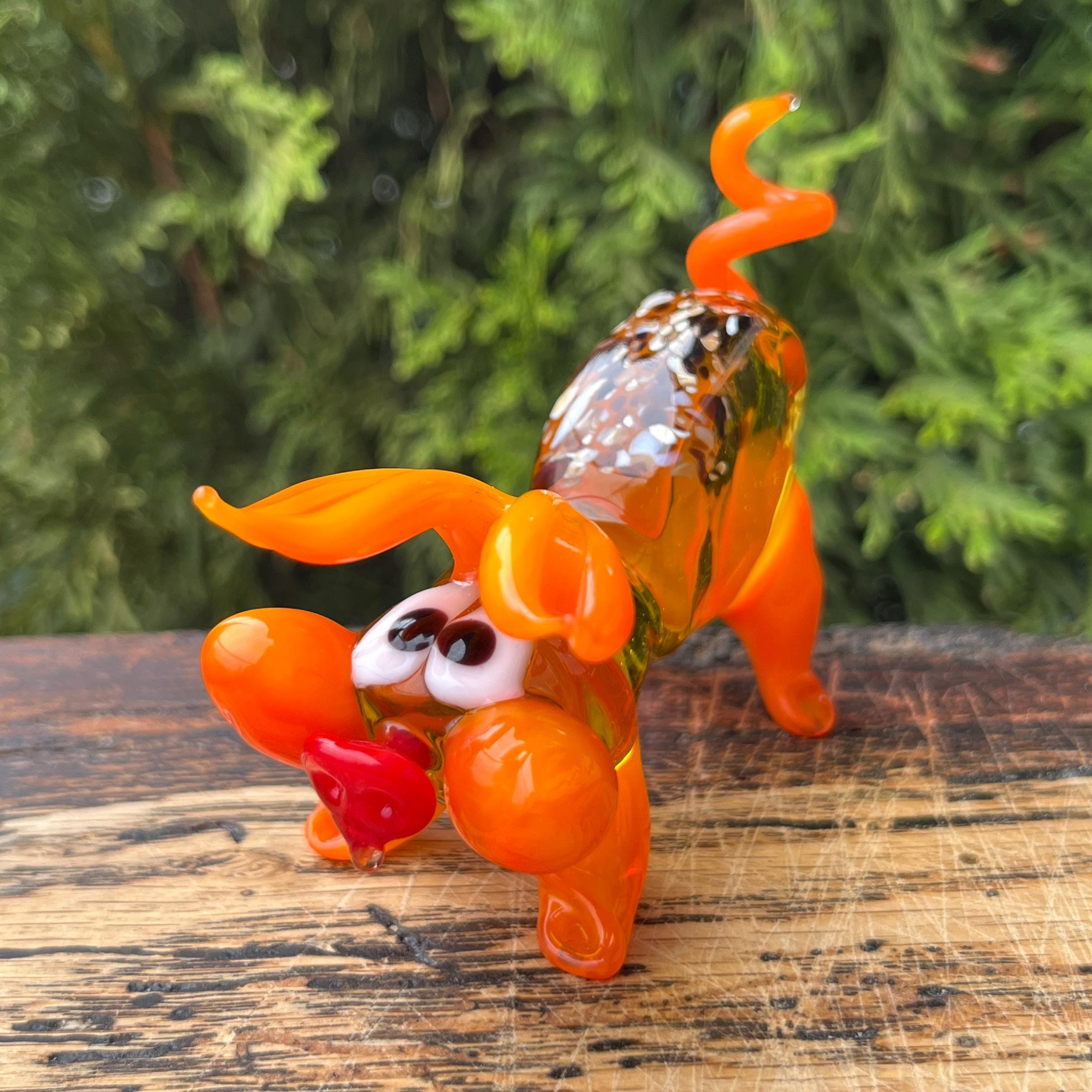 オレンジ色のガラスの豚の置物 - ムラーノスタイルの吹きガラス彫刻