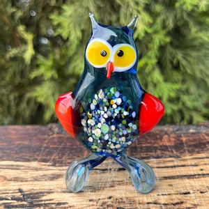 Blown Glass Owl Figurine – Art Glass Owl Sculpture – Handmade Glass Bird Collectible – Murano Style Owl Miniature – Unique Animal Gifts