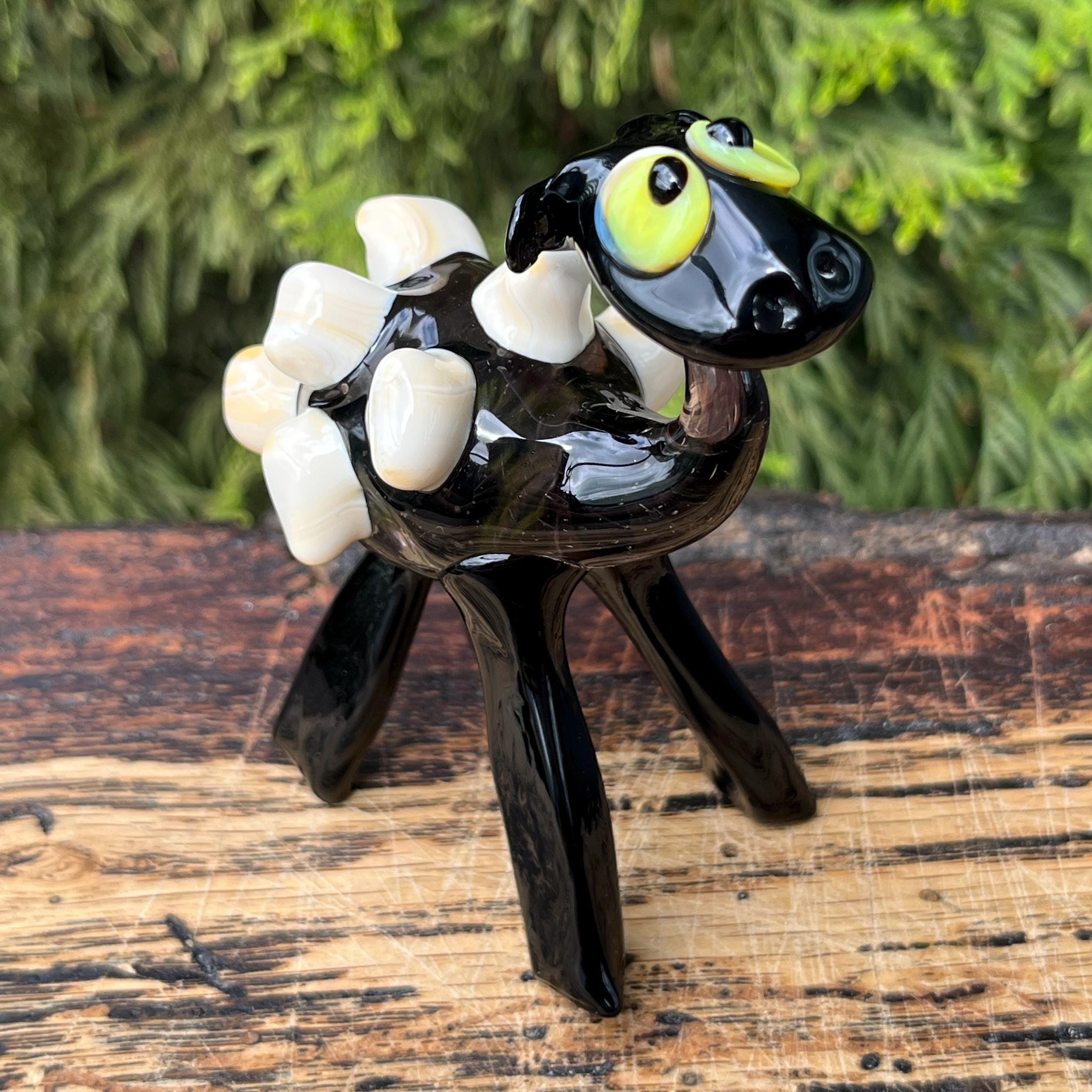 白いガラスの羊の置物 - 手吹きムラーノスタイルの羊 - ミニガラスの