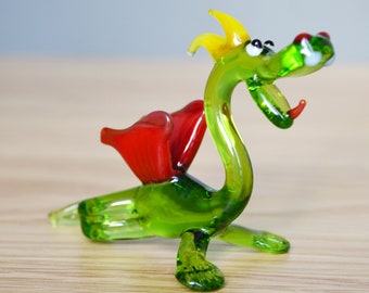 Green Glass Dragon Figurines Small Sculpture Miniature Artisan Stained Glass Perfect Gift Murano Paperweight Home Decoration Glasswork Flame