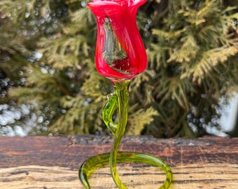 Red Glass Rose Figurine – Hand Blown Art Glass Flower Sculpture – Romantic Rose Decor – Gift for Mom