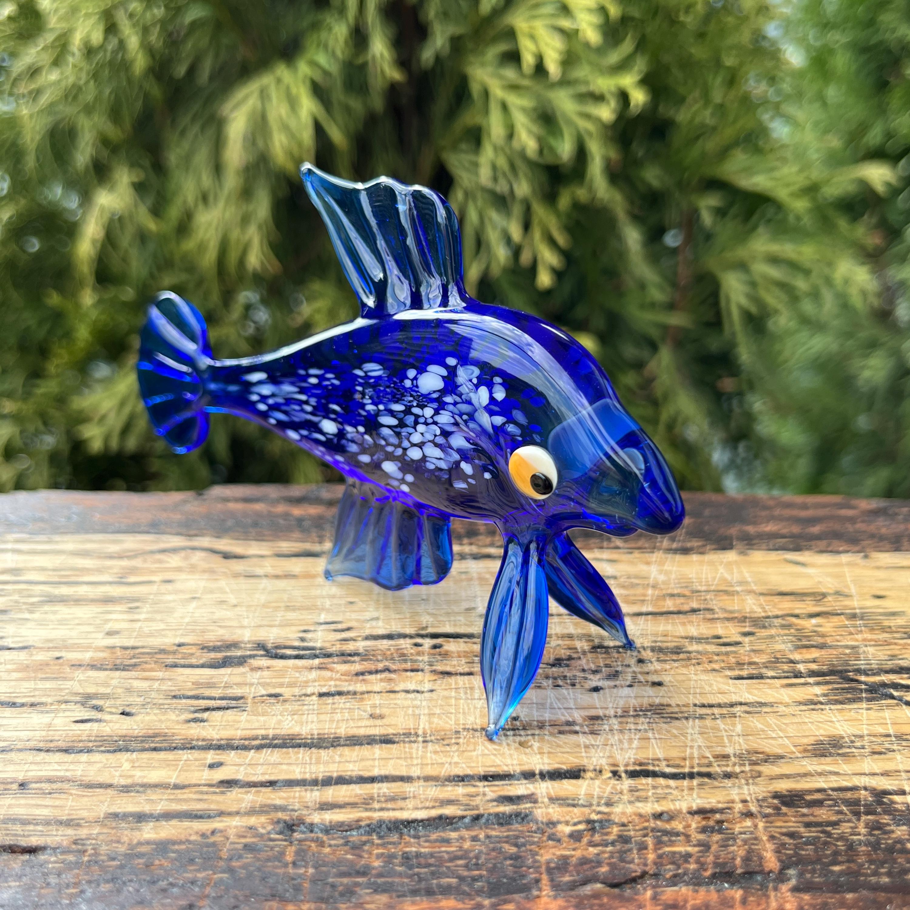青いガラスの魚の置物 - ミニチュア手吹きガラスの魚の彫刻 - 水槽の