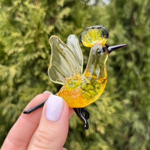 Yellow Glass Bird Figurine – Miniature Art Glass Bird Sculpture – Blown Glass Animals – Small Murano Style Bird Collectible Gift Ideas