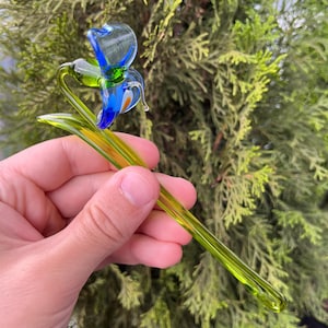 Glass Violet Flower Figurine – Blown Art Glass Flower Sculpture – Murano Style Blue Floral Miniature – Garden Gift or Home Decoration