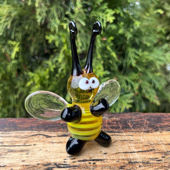 Glass Bee Figurine – Blown Bumblebee Sculpture – Miniature Bee Ornament – Tiny Murano Bee Gift – Collectible Glass Insect – BeautyGlassUA