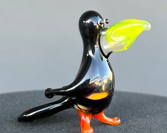 Mini statuina di corvo in vetro – Uccello nero soffiato a mano da 1 pollice – Micro animale per casa delle bambole – Regalo di arredamento gotico