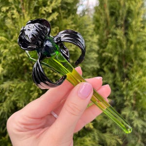 Black Glass Iris Flower Figurine – Blown Iris Sculpture, Art Glass Iris Flower, Murano Long Stem Iris, Garden Iris Ornament, Elegant Iris