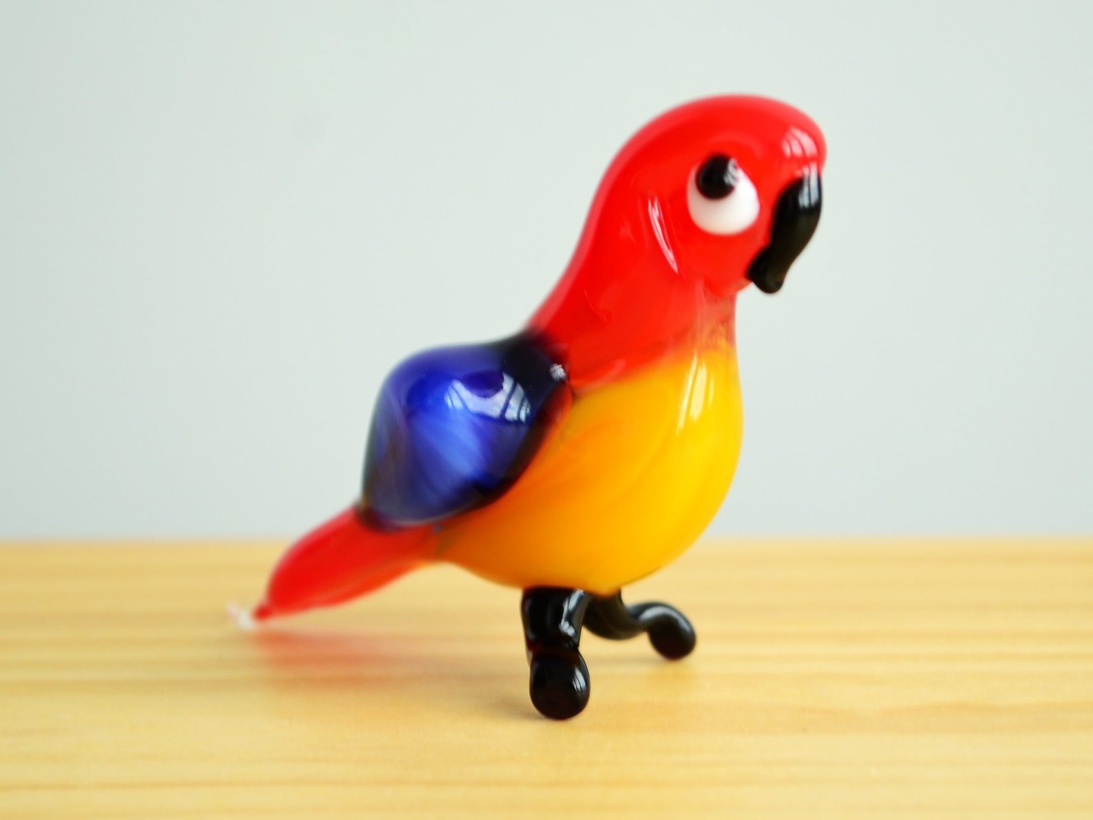 resin parrot figurines