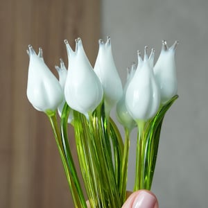 White Glass Tulip Figurine, Hand Blown Glass Flower, Plant Pot & Garden Decor, Spring Home Decor, Unique Flower Gift