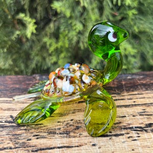 Figura de tortuga de cristal verde – Tortuga marina de Murano soplada a mano – Decoración costera – Regalo para amantes de las tortugas