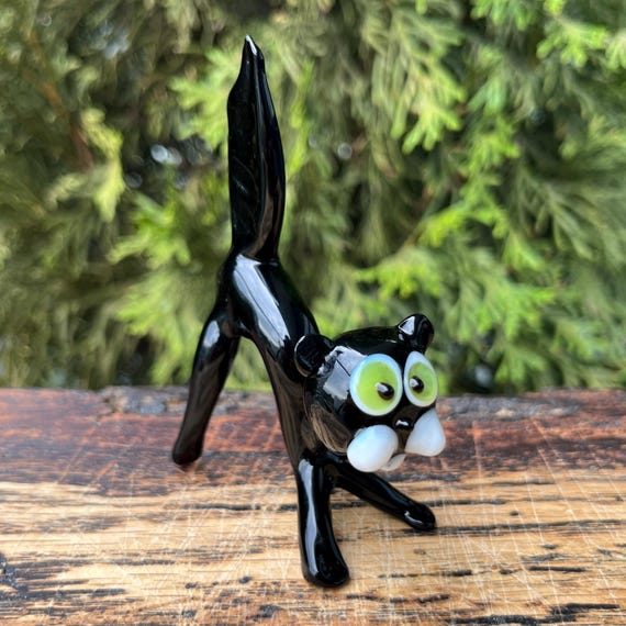 Blown Glass Black Cat Figurine: Murano Style Desk Ornament