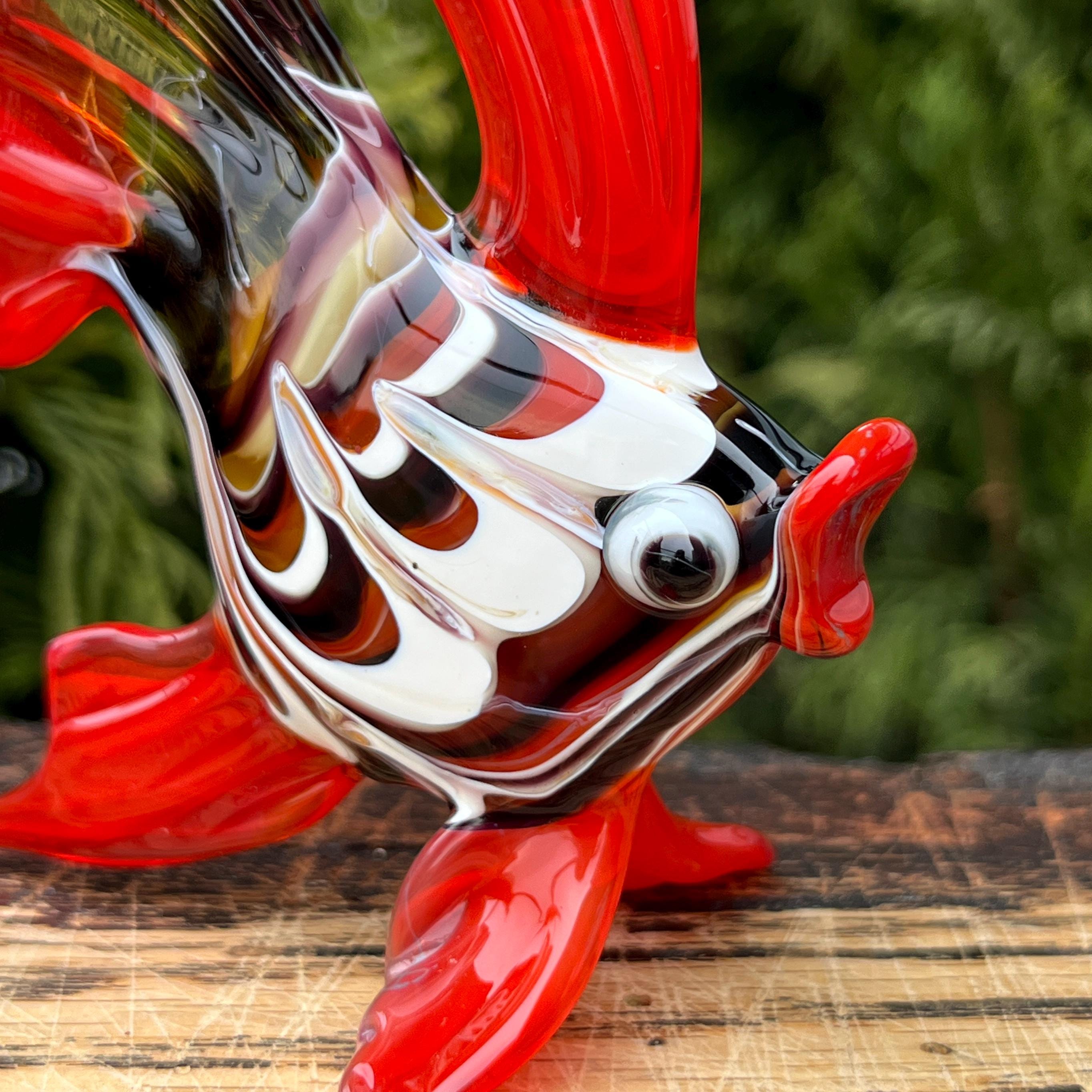 赤いガラスの魚の置物：吹きガラスの彫刻 - Etsy 日本