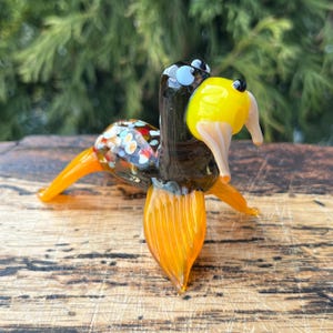 Glass Walrus Figurine – Blown Glass Arctic Animal Sculpture – Miniature Walrus Statue – Handmade Art Glass – Gift for Ocean Life Lover
