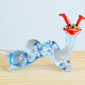 Blue Glass Caterpillar Figurine – Blown Glass Caterpillar Sculpture, Handmade Insect Art, Unique Caterpillar Gift, Collectible Glass Animal
