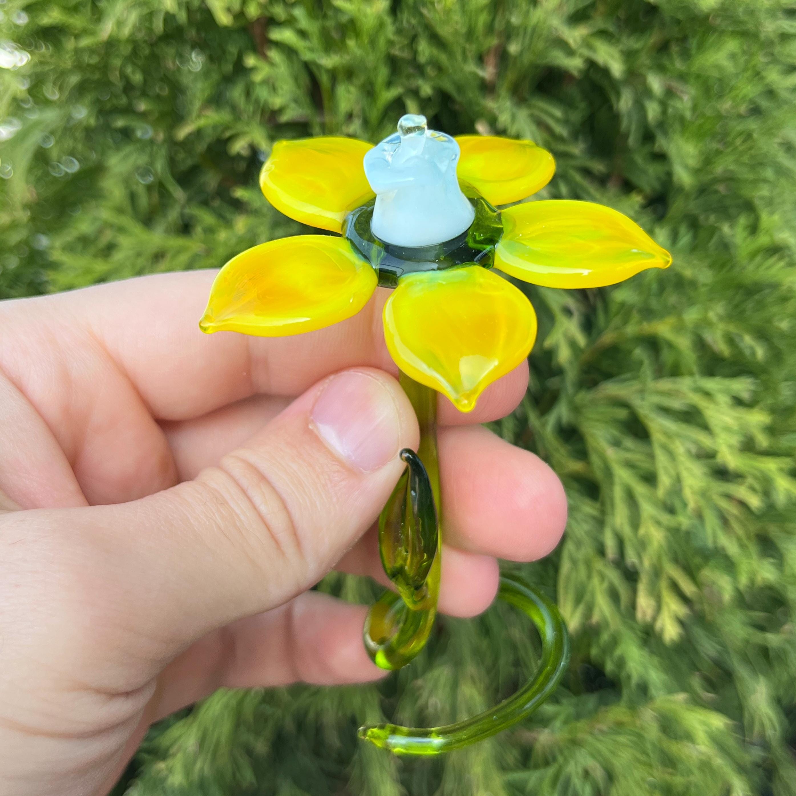 黄色のガラス製水仙の花の置物：吹きガラスアート - Etsy 日本