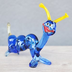 Large Blue Glass Caterpillar Figurine – Hand Blown Glass Insect Sculpture – Art Glass Decoration – Collectible Glass Bug Gift – Blue Insect