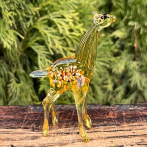 Small Glass Giraffe Figurine – Blown Glass Giraffe Sculpture – Miniature Murano Giraffe – Glass Animal Figurine – Yellow Glass Giraffe Decor